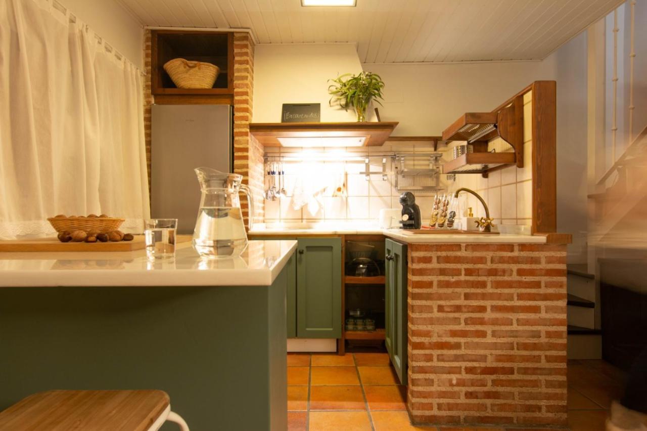 El Refugio De Lucas Villa La Adrada Kültér fotó